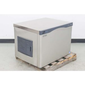 Scotsman CO330MA-1C 400 lb. Air Cooled Medium Cube Ice Maker Head