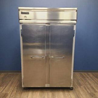 B9 Pre-Owned Continental 2R Reach-In Refrigerator
