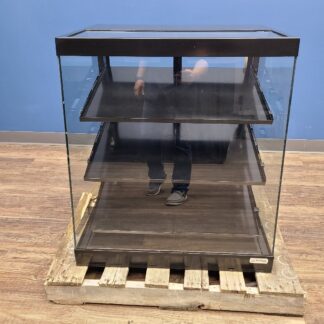Reconditioned Structural Concepts CGS2830 Non-Refrigerated Display Case No. 1054523
