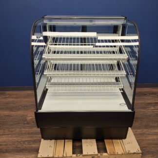 Reconditioned Federal Industries CGD3648 Non-Refrigerated Display Case No. 1054533